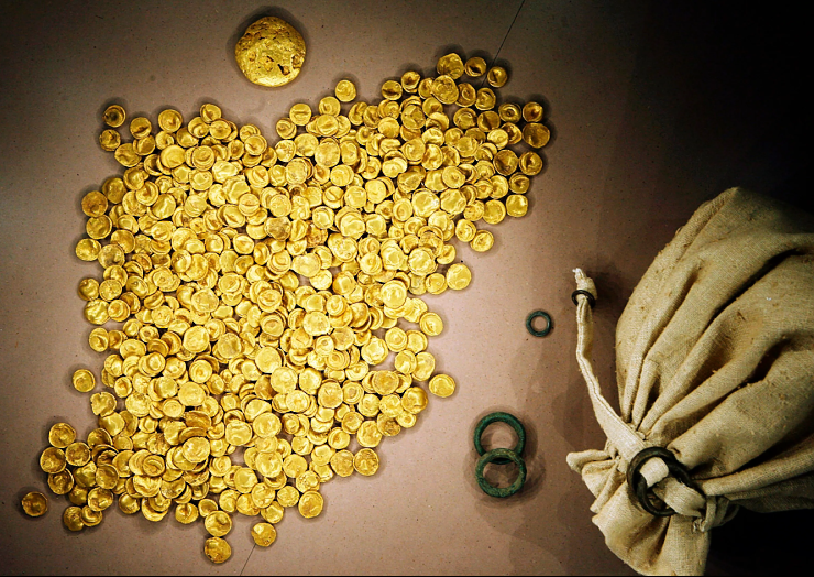 They stole 2,100-year-old Celtic coins made of Bohemian river gold and melted them down